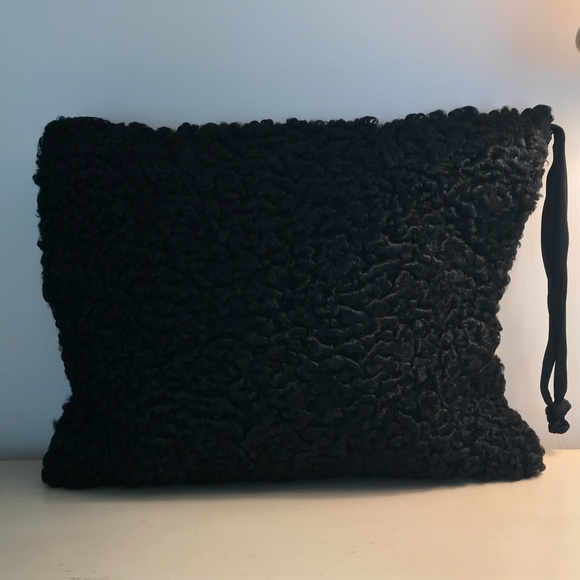 VINTAGE BLACK PERSIAN LAMB HAND MUFF/CLUTCH - Picture 2 of 8